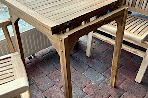 Gartentisch 60x60cm inklusive Auszugsfunktion Teak